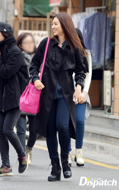 Park Shin Hye bị chụp trộm vẫn xinh rạng ngời 12