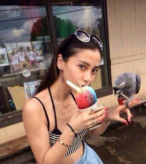 Huỳnh Hiểu Minh, Angela Baby khoe ảnh hẹn h&ograve; Valentine 2