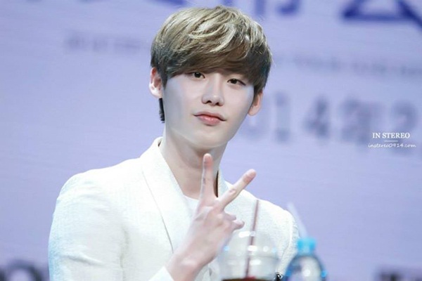 Trở về từ Trung Quốc, Lee Jong Suk mắc cúm A/H1N1 2