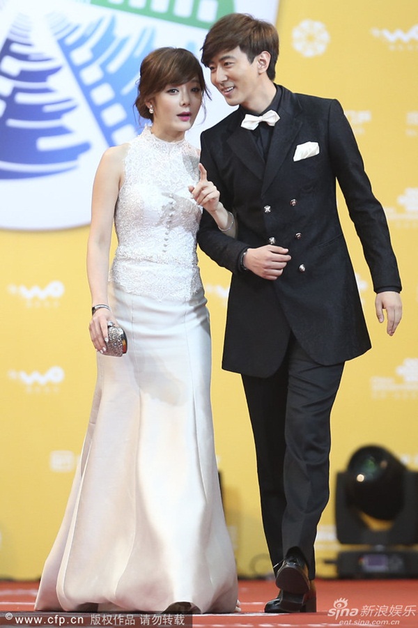 Song Hye Kyo nổi bật giữa dàn sao "khủng" Cbiz trên thảm đỏ  27