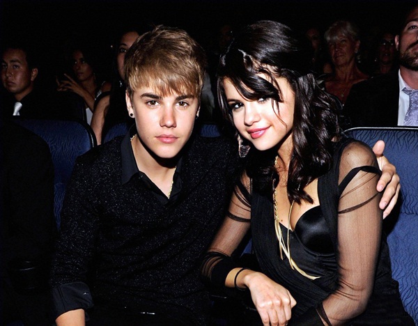 Justin Bieber tự tin không bao giờ lo mất Selena 1