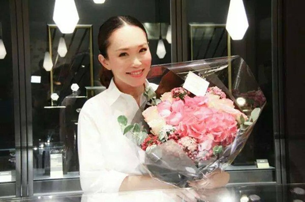 Phạm Văn Phương mang bầu tháng thứ 7 vẫn xinh đẹp 3