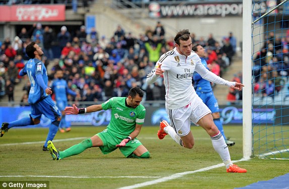 Getafe 0-3 Real Madrid: Thay nhau nổ súng, Ronaldo và Bale dập tắt tin đồn 2