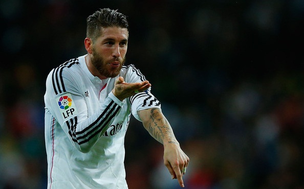 Bản tin tối 30/12: Man United dụ Sergio Ramos bằng hợp đồng "béo bở" 1