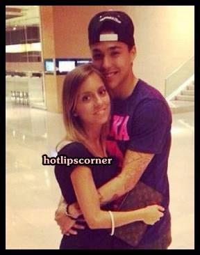 Fan nữ Malaysia ph&aacute;t ghen với bạn g&aacute;i của &ldquo;hot boy&rdquo; Charyl Chappuis 6