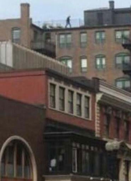 Ph&aacute;t hiện nghi phạm vụ đ&aacute;nh bom đẫm m&aacute;u ở Boston 5