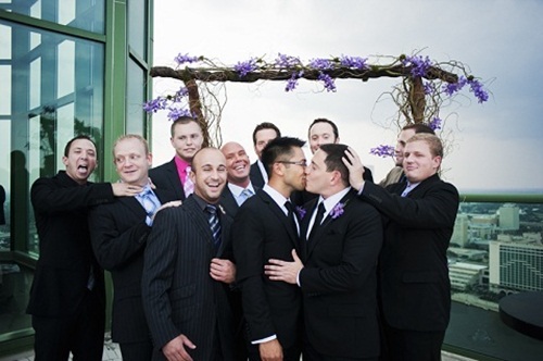 Những bức ảnh cưới ngập tràn hạnh phúc của các cặp đôi đồng tính 3