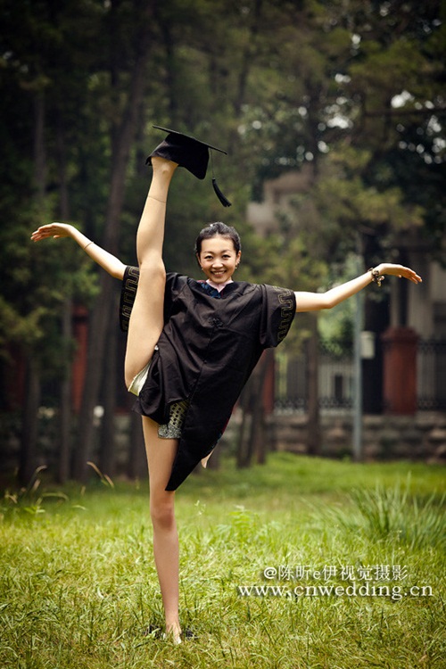 Bộ ảnh chia tay giảng đường ấn tượng của nữ sinh trường múa Bắc Kinh 7