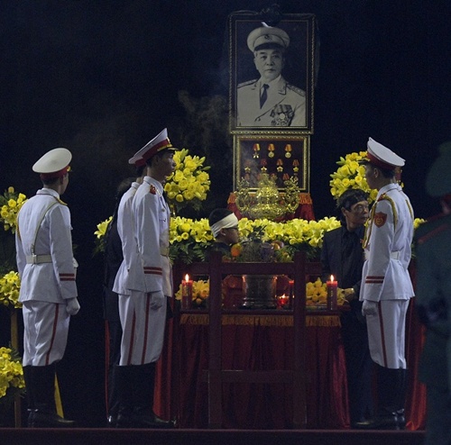Hình ảnh lễ viếng Đại tướng Võ Nguyên Giáp trên báo nước ngoài 1