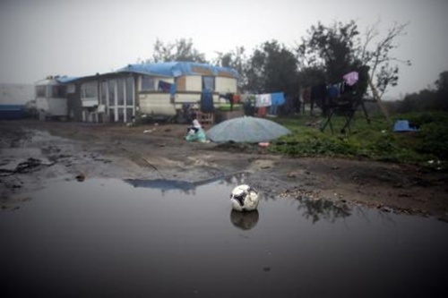 Chùm ảnh: Cuộc sống lênh đênh của những người "vô gia cư" Pháp 11