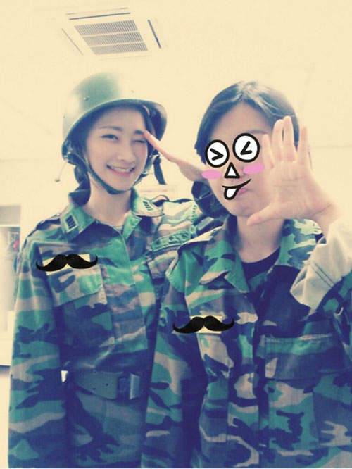 Nữ sinh trường quân sự Hàn Quốc xinh xắn khiến dân mạng thích thú 13