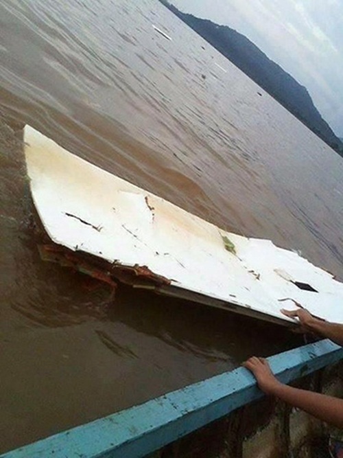 Hiện trường vụ tai nạn máy bay thảm khốc tại Lào 3