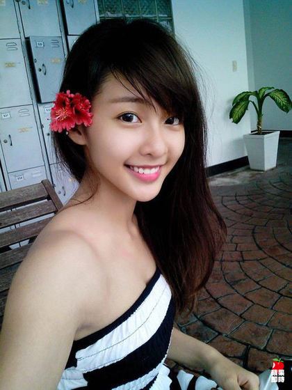 Hot girl Khả Ng&acirc;n được b&aacute;o Đ&agrave;i Loan mi&ecirc;u tả c&oacute; nụ cười đẹp ngất ng&acirc;y 7