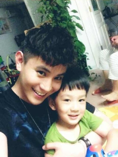 Cặp cha con đẹp trai nhất Trung Quốc gây sốt 15