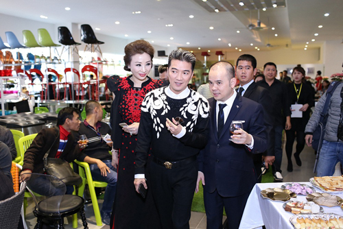 4 đại gia được nhiều sao hàng đầu showbiz Việt nể nang nhất 12