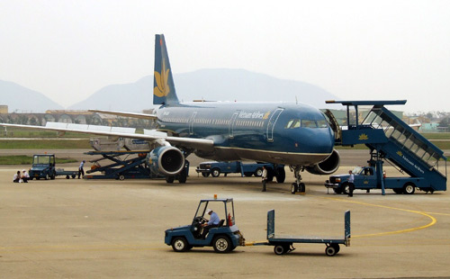 Khống chế khách quấy rối máy bay Vietnam Airlines 1