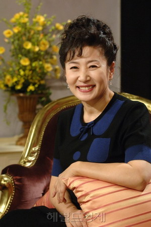 Nữ diễn viên gạo cội Kim Ja Ok: 40 năm, một chặng đường 1