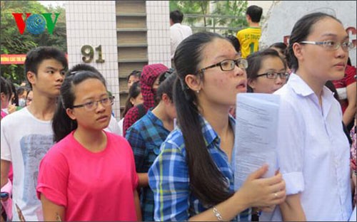 Kỳ thi THPT QG 2015: Học sinh ít chọn Lịch sử và Sinh học 1