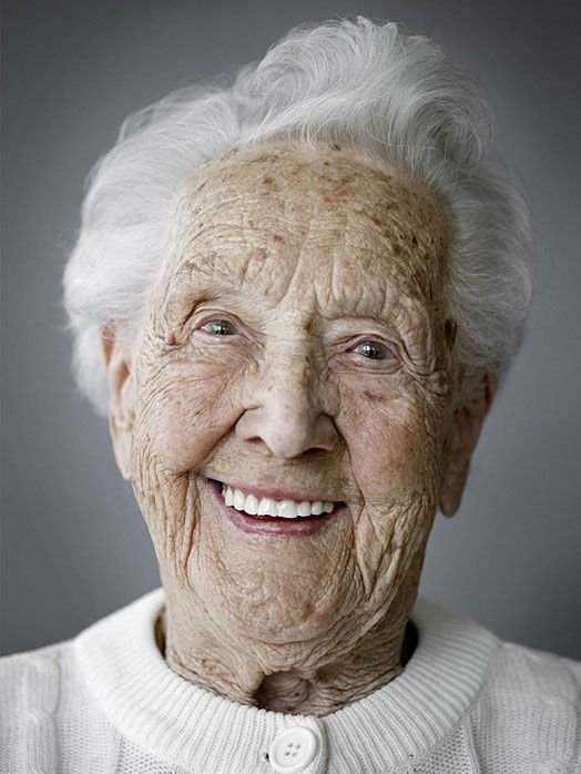 Ảnh chụp chân dung đáng kinh ngạc của những người 100 tuổi 6