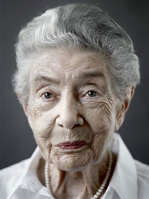 Ảnh chụp chân dung đáng kinh ngạc của những người 100 tuổi 8