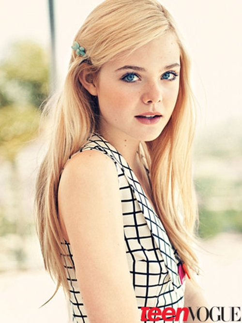 Tăm tia xtyle cực duyên dáng của em gái Dakota Fanning 1