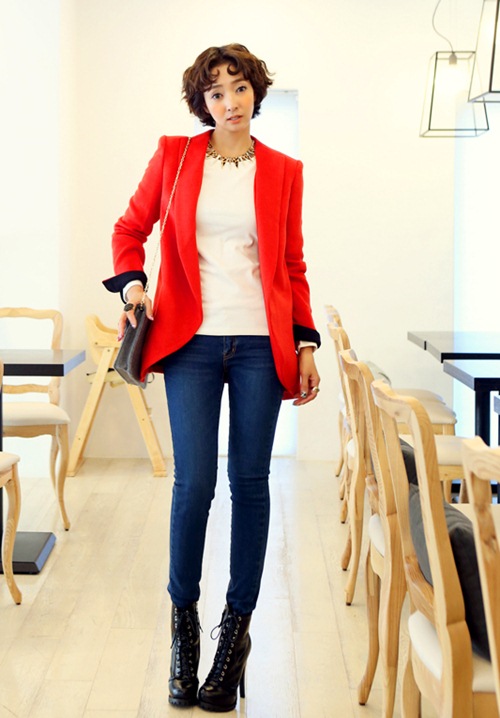 Gợi &yacute; mix đồ c&ugrave;ng những item đỏ đậm chất Tết 22