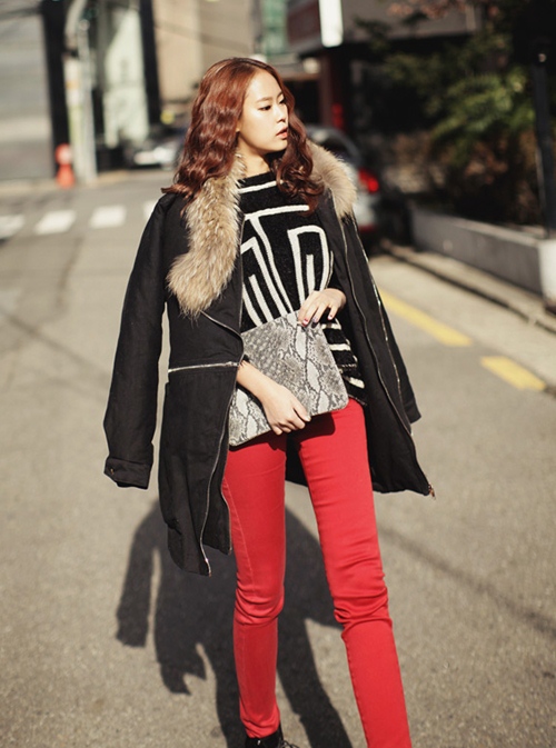 Gợi &yacute; mix đồ c&ugrave;ng những item đỏ đậm chất Tết 8