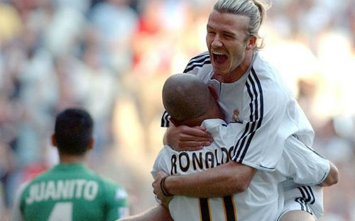 Nhìn lại sự nghiệp quần đùi áo số của David Beckham 9