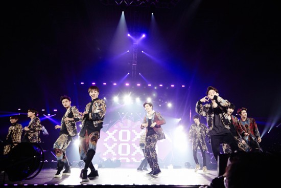 EXO khép lại thành công tour diễn "bão táp" 2