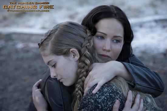 "Hunger Games 2" hé lộ nụ hôn vụng trộm của J-Law 9