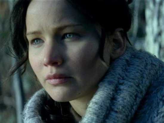 "Hunger Games 2" hé lộ nụ hôn vụng trộm của J-Law 2