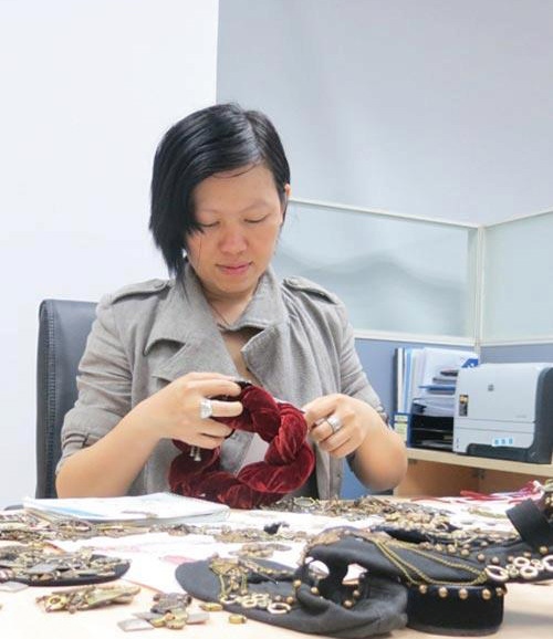 Hé lộ ý nghĩa hình xăm của "tú bà" Thanh Hằng 9