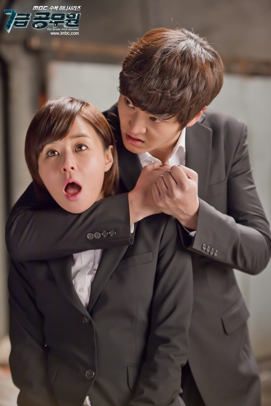 Phim hài đen tối "xông đất" làng drama Hàn 2013 4