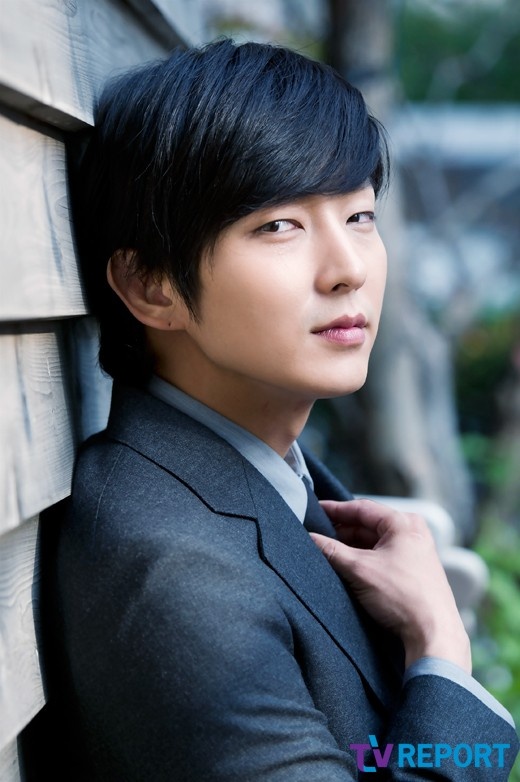 Lee Jun Ki tham gia 