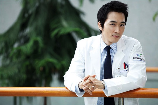 15 bác sĩ điển trai trong phim Hàn khiến fan nữ "ngất ngây" 11