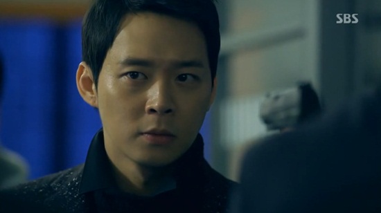 Phụ nữ U50 xứ Hàn mê mẩn "3 Ngày" của Yoochun 2