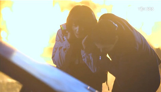Tae Kyung (Yoochun) suýt mất mạng vì bị xe đâm 1