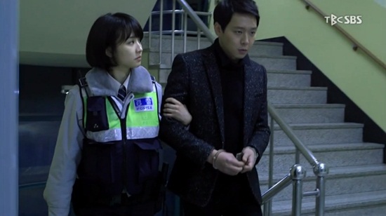 Tae Kyung (Yoochun) suýt mất mạng vì bị xe đâm 3