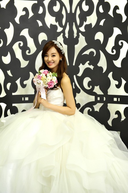 Park Min Young "thập thò" tại đám cưới bạn thân màn ảnh 3