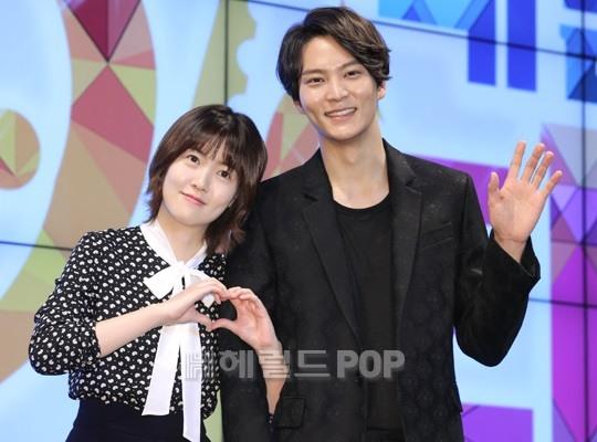 Shim Eun Kyung e ấp bên cạnh Joo Won 4