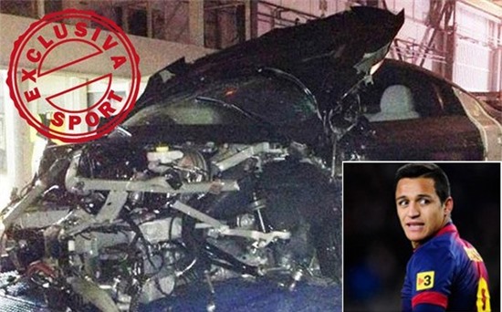 Ronaldo, Beckham... và những siêu sao từng hú hồn vì tai nạn ô tô 7