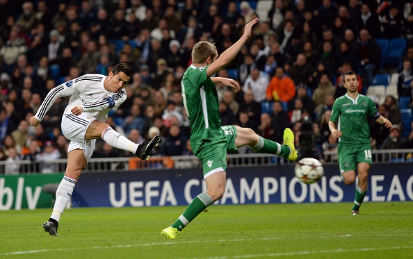 Real Madrid thắng trận thứ 19 liên tiếp trong ngày Ronaldo đi vào lịch sử 1