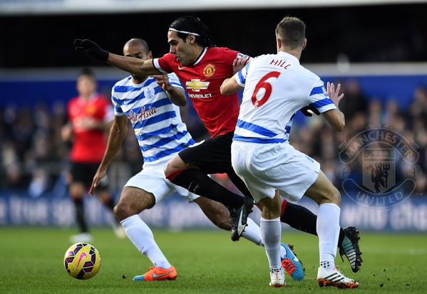 Man United vất vả kiếm 3 điểm trên sân Loftus Road 1