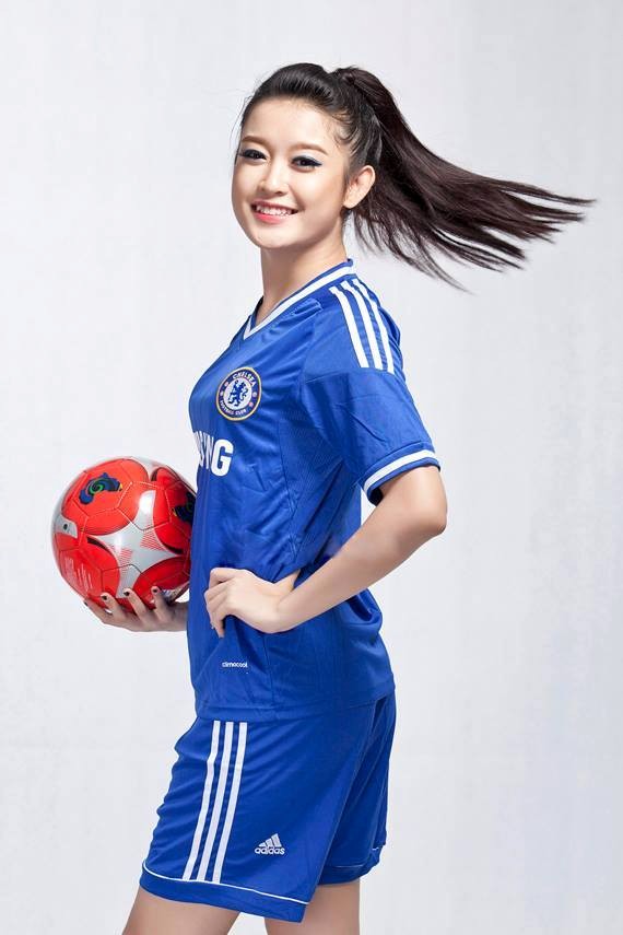 Fanclub Chelsea 7 triệu người like đăng ảnh Á hậu Huyền My 8