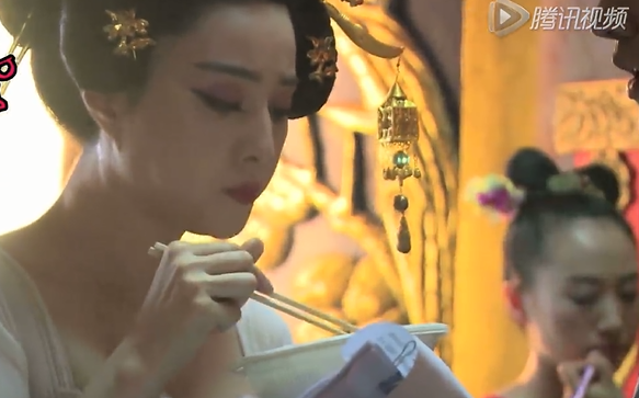 Hậu trường "độc" của Phạm Băng Băng trên phim trường "Võ Tắc Thiên" 7