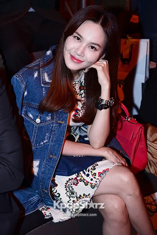 Dàn sao Hàn đình đám "đổ bộ" Seoul Fashion Week 24