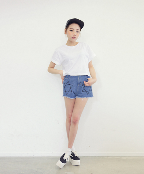 Th&ecirc;m những c&aacute;ch phối "trendy & chic" với quần shorts 1