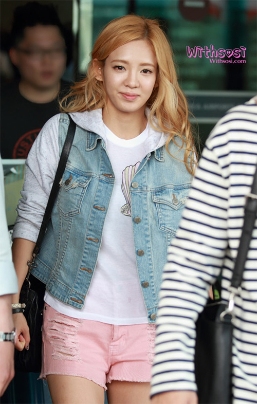 Mix đồ casual mà cá tính, mạnh mẽ như Hyoyeon (SNSD) 1
