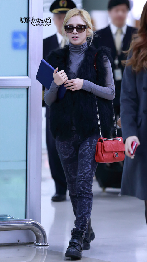 Mix đồ casual mà cá tính, mạnh mẽ như Hyoyeon (SNSD) 17