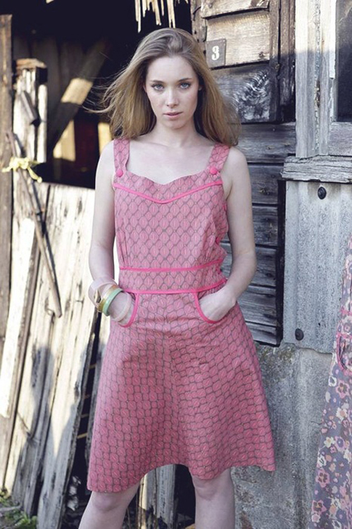 V&aacute;y Pinafore - Xu hướng cổ điển d&agrave;nh cho m&ugrave;a xu&acirc;n mới 26